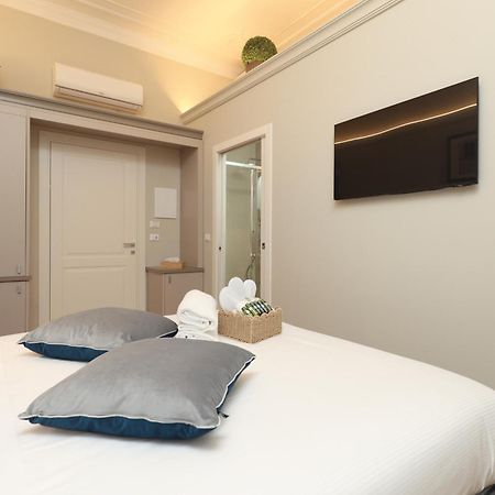 N7 Rooms Firenze Bagian luar foto
