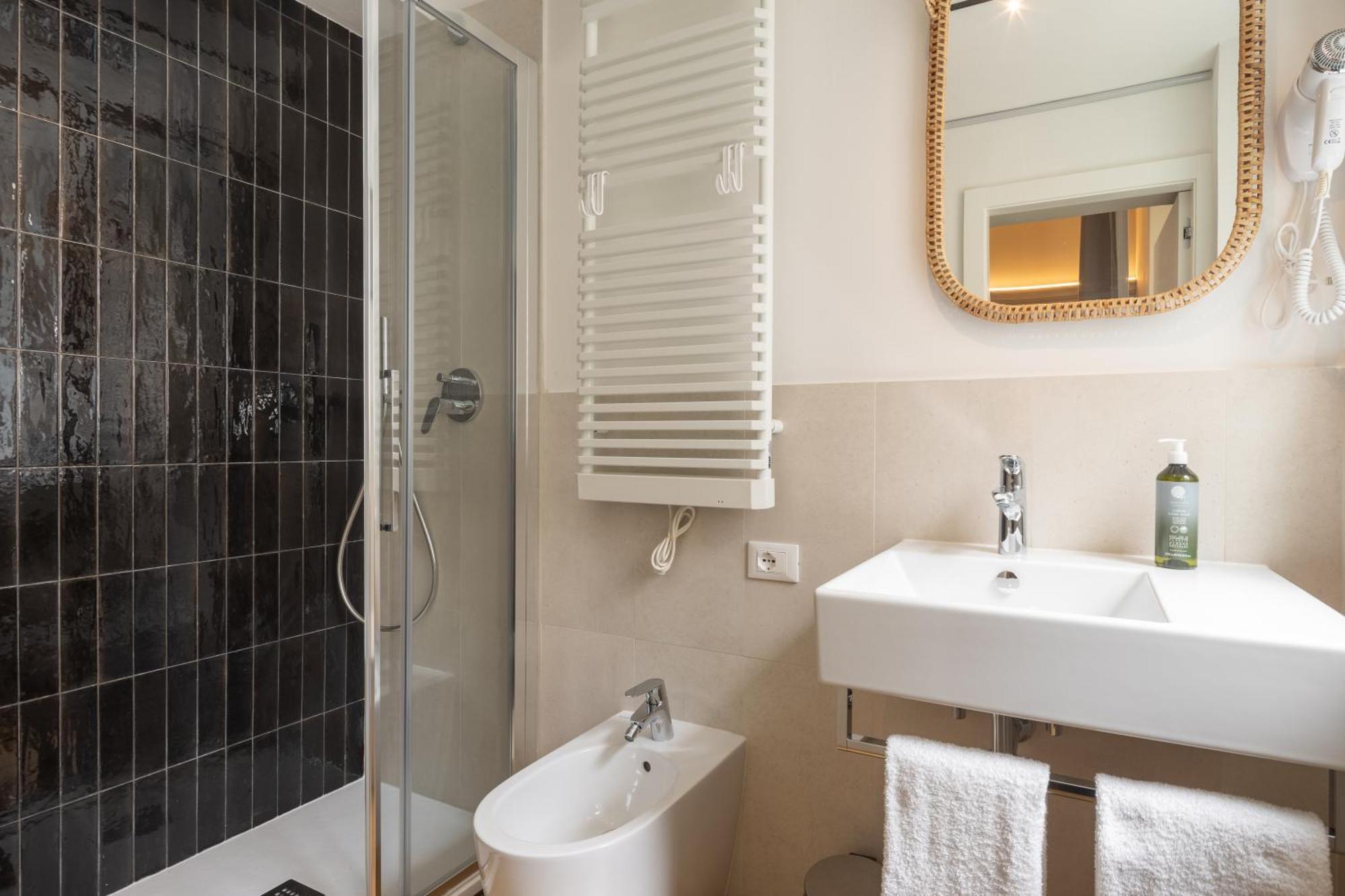 N7 Rooms Firenze Bagian luar foto