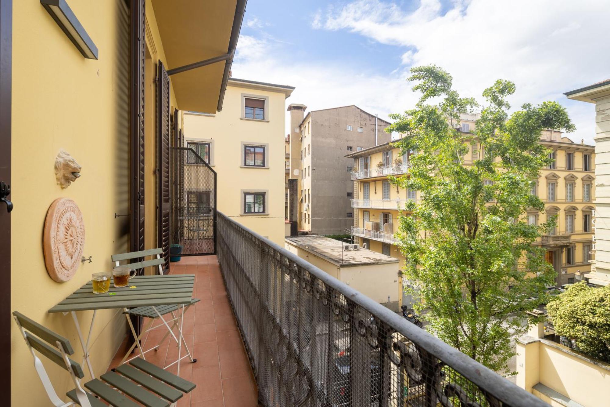 N7 Rooms Firenze Bagian luar foto